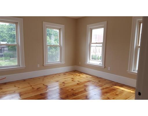 32 Pinebrook Ln