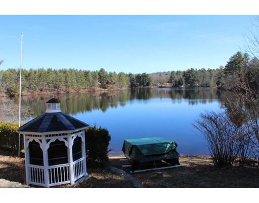 4 Brooks Pond Way