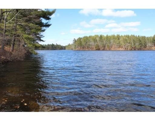 4 Brooks Pond Way