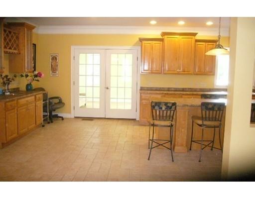 4 Blossom Tree Dr #4