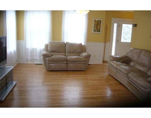 4 Blossom Tree Dr #4