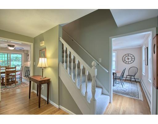 4 Whippletree Ln