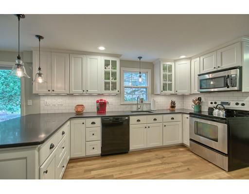 4 Whippletree Ln