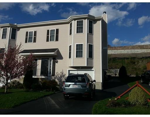 33 Evelyn St