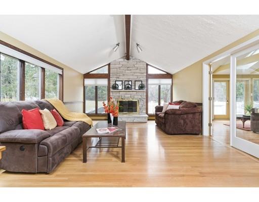 3 Juniper Ln