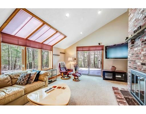 104 Angelica Dr