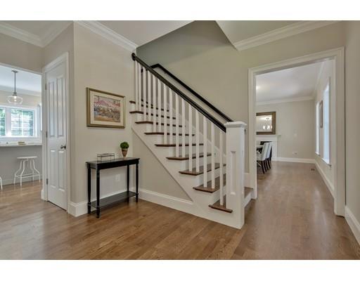 6 Winchester Dr