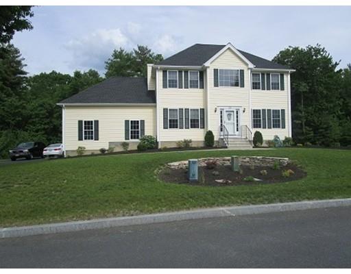 For Sale: 23 Haywood Cir Mendon, MA 01756