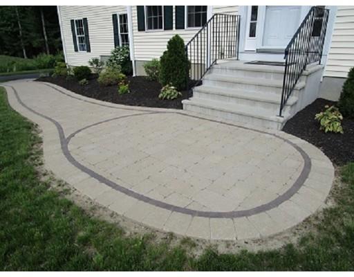 For Sale: 23 Haywood Cir Mendon, MA 01756