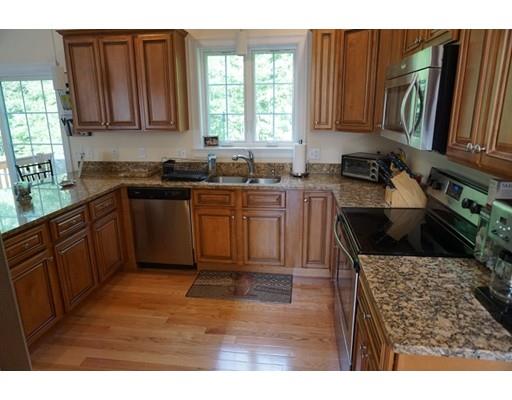 For Sale: 23 Haywood Cir Mendon, MA 01756