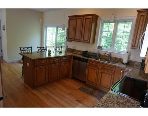 For Sale: 23 Haywood Cir Mendon, MA 01756