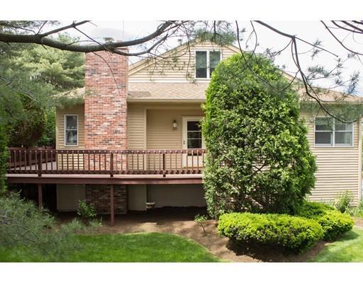 32 Country Club Ln #B