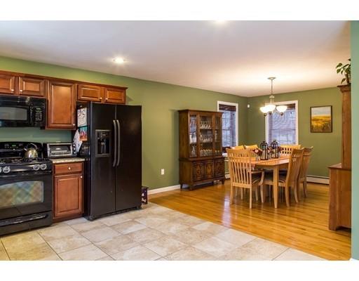 22 Boxford Rd