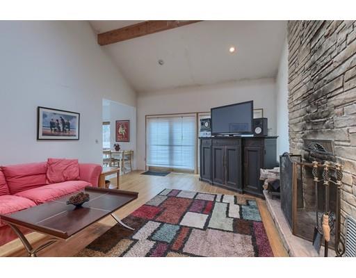 10 Braemoor Woods Rd #209