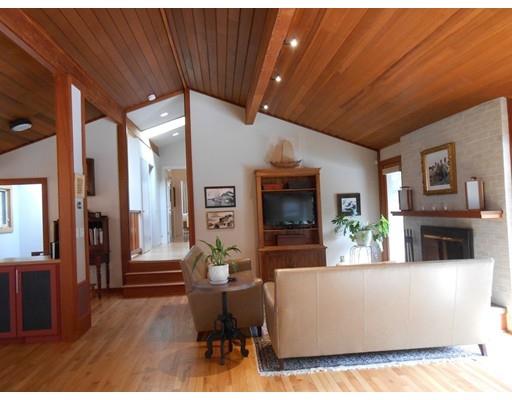 4 Chapel Hill Rd