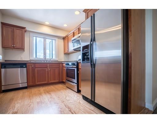 52 Forest Rd