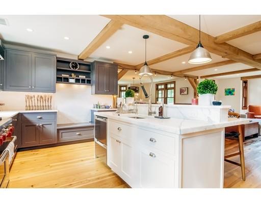 649 Bay Rd