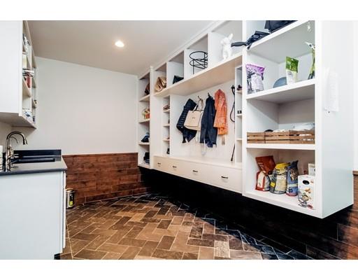 649 Bay Rd