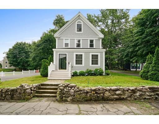 51 Greenhood St