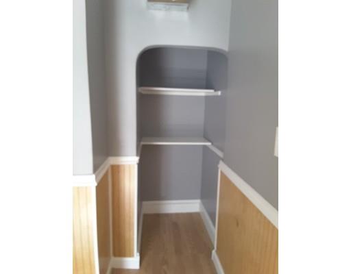 71 Emmett St