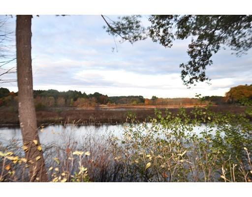 11 Willett Pond