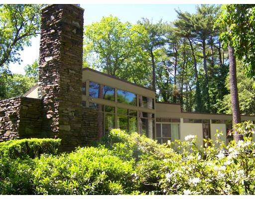 2 Pinecrest Rd