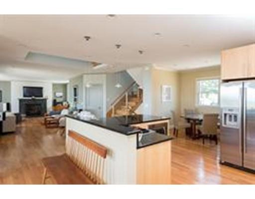 63 Sohier St