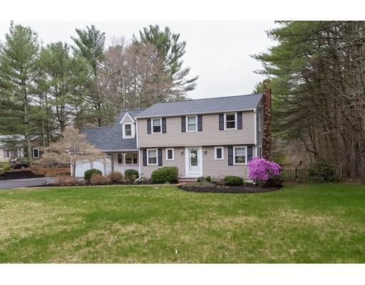 205 Riverside Cir