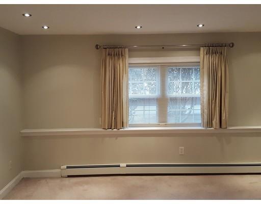 48 Nelson Dr #5