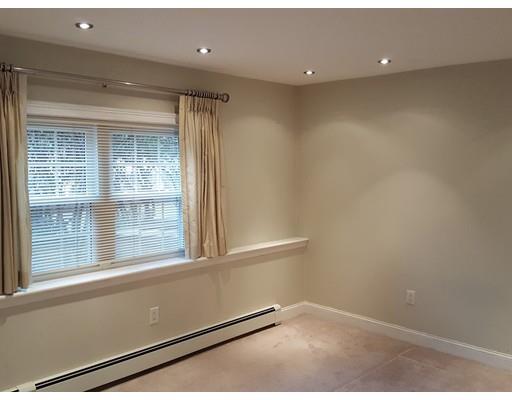 48 Nelson Dr #5