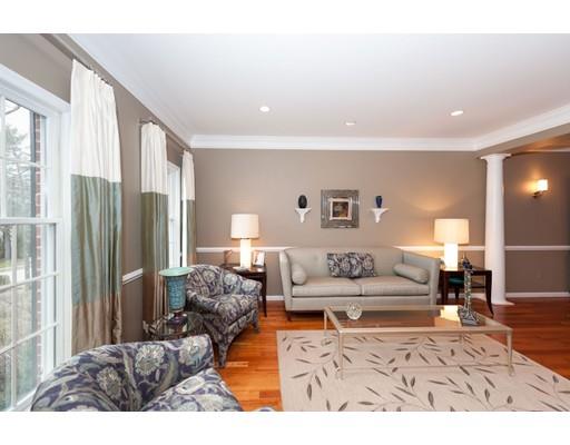 10 Windsor Dr