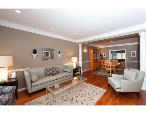10 Windsor Dr
