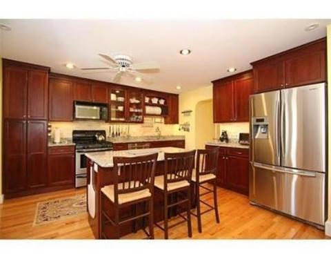 535 E 3rd St #1