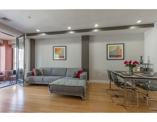 152 Old Colony Ave #7