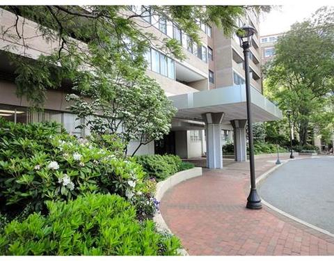 8 Whittier Pl #2E