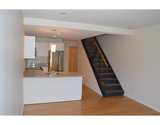 10 Rogers St #901