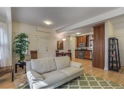429 Bunker Hill St2 #2