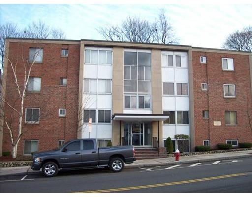 25 Bainbridge St #3