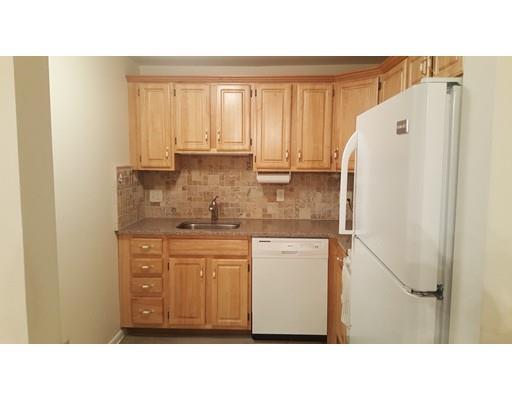 1025 Hancock St #9M