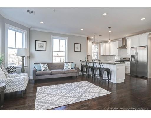407 Pleasant St #2A