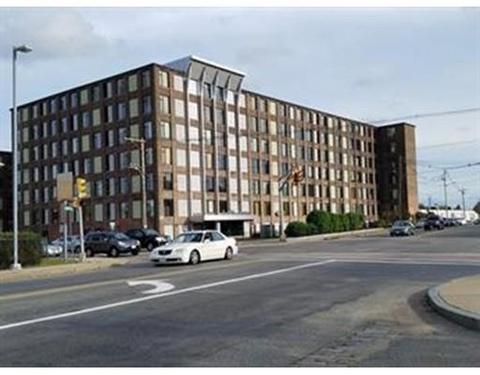 221 Oak St #6-22