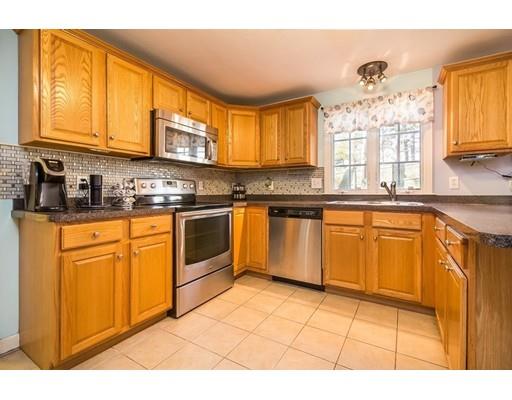 39 Russell Mills Rd