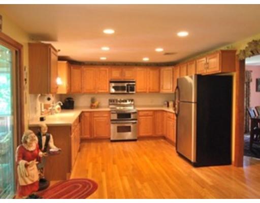 For Sale: 3 Meredith Way Rockland, MA 02370