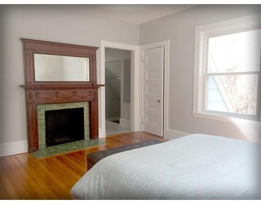 39 Columbia St #1