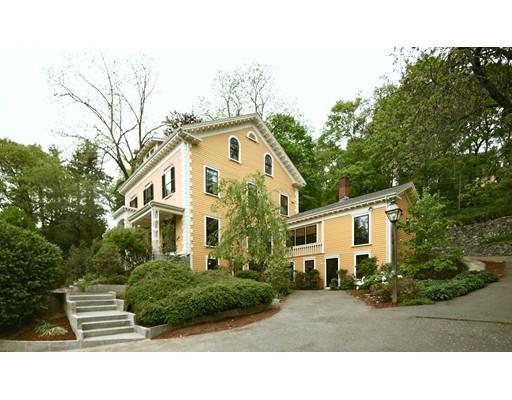 721 Pleasant St
