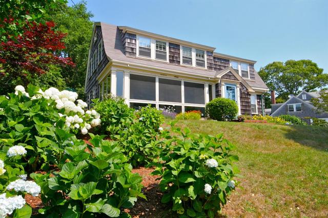 426 Menauhant Rd