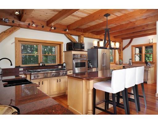 2 Briarwood Ln