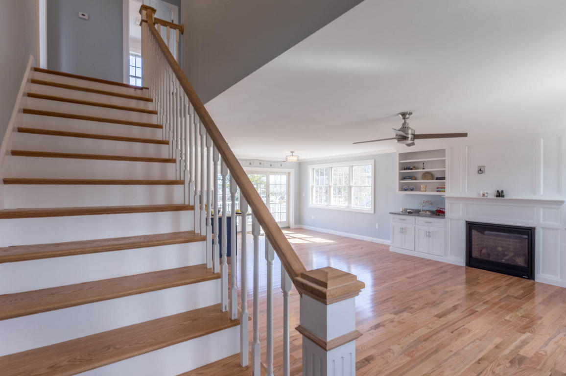 5 Brewster Ln