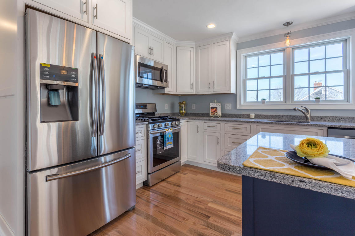 5 Brewster Ln