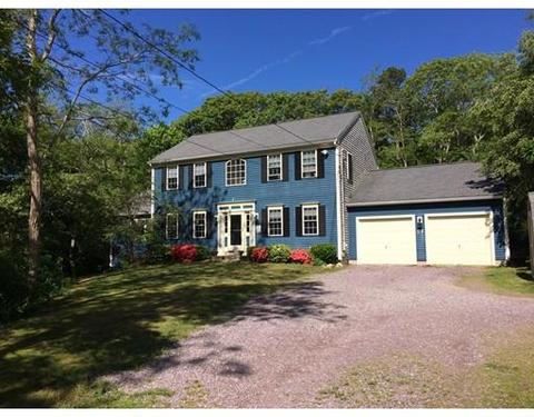 8 Naushon Rd